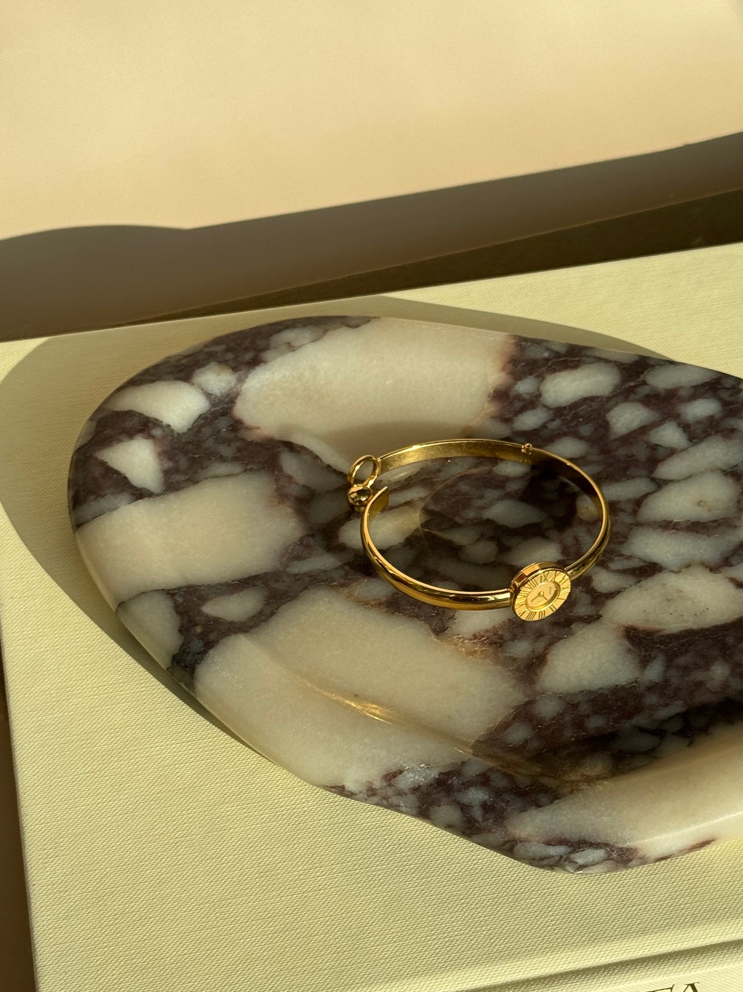 Viola Calacatta Pond Marble Catchall