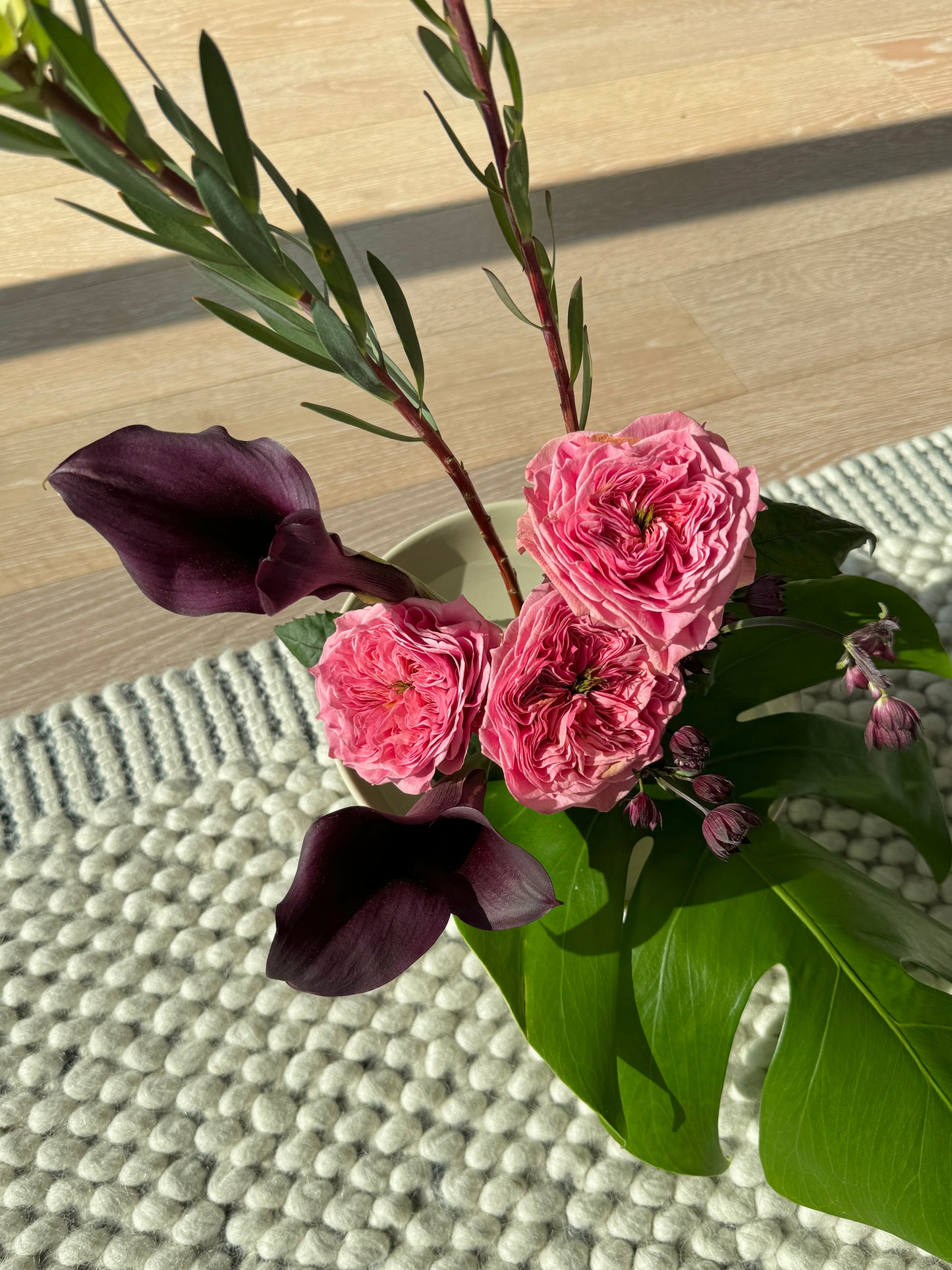 Valentine's Day Arrangement with Vase - GTA / Toronto Flower Delivery