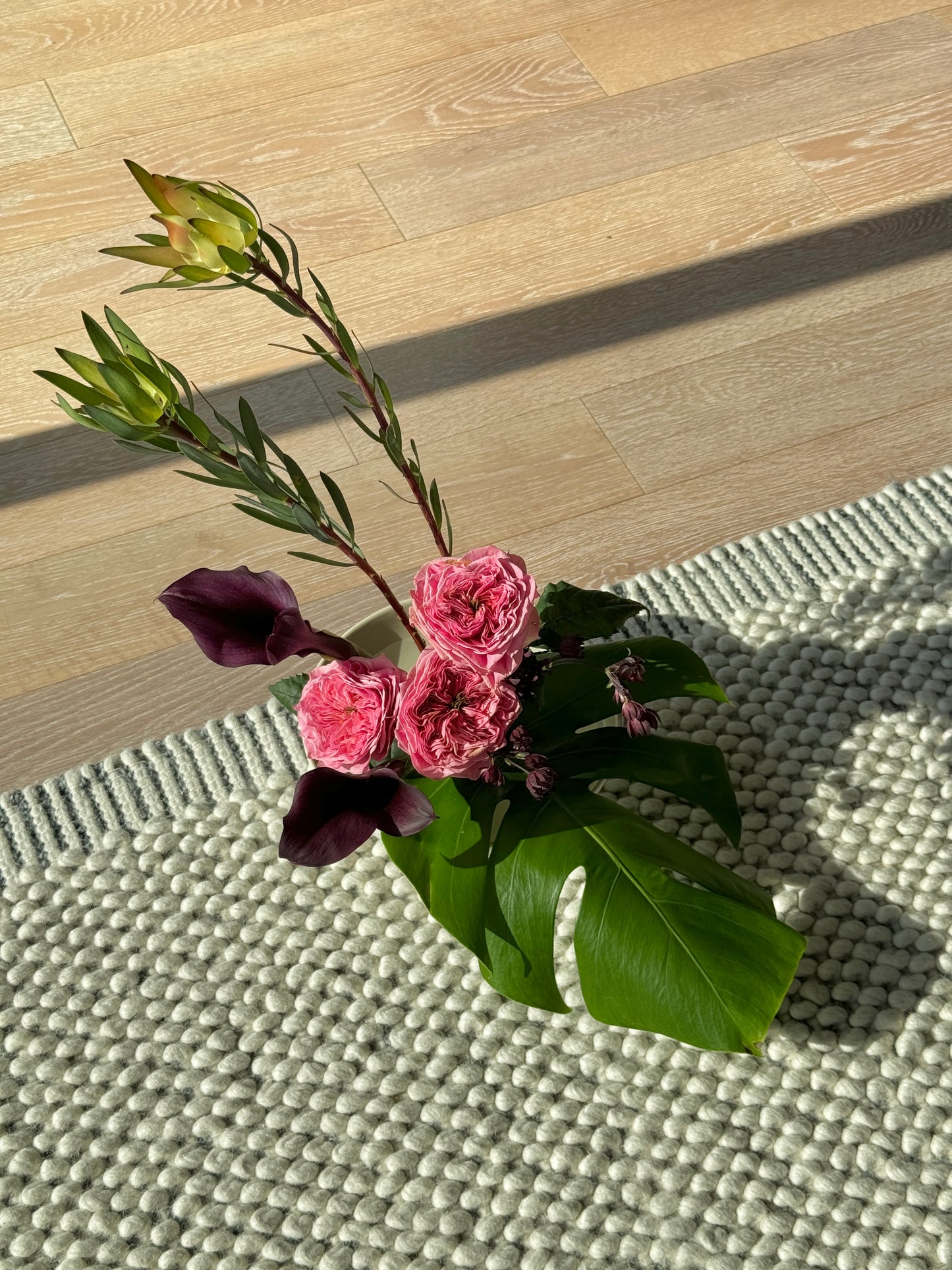 Valentine's Day Arrangement with Vase - GTA / Toronto Flower Delivery