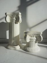 Load image into Gallery viewer, Roman Pillar Stand

